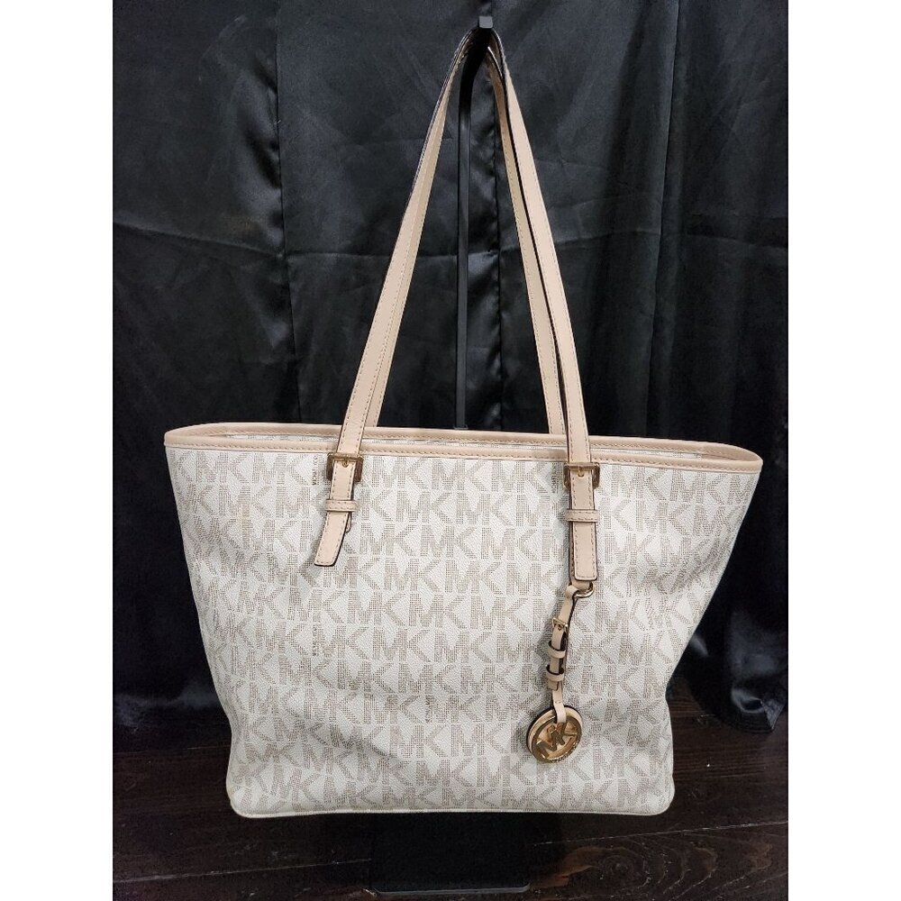 Authentic Michael Kors Jet Set Medium Logo Tote Bag in Vanilla